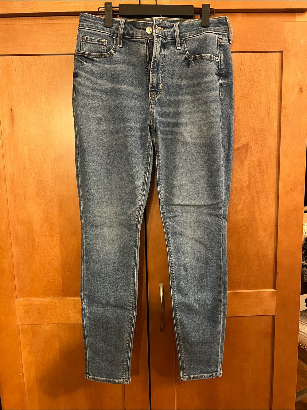 American Eagle Outfitters Women's Skinny Jeans - Medium Blue Wash